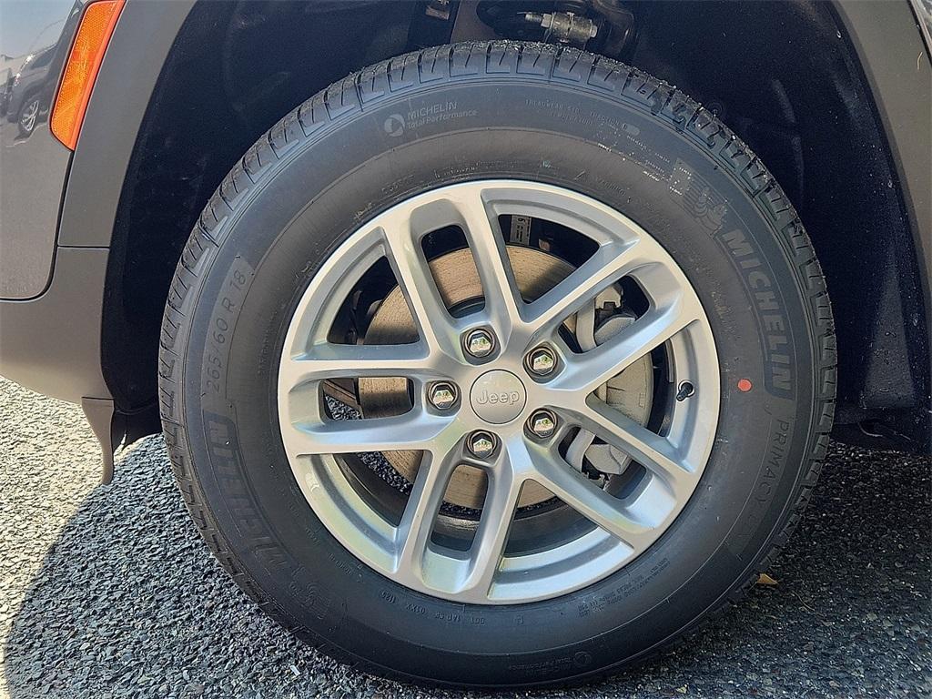 new 2025 Jeep Grand Cherokee car, priced at $44,170