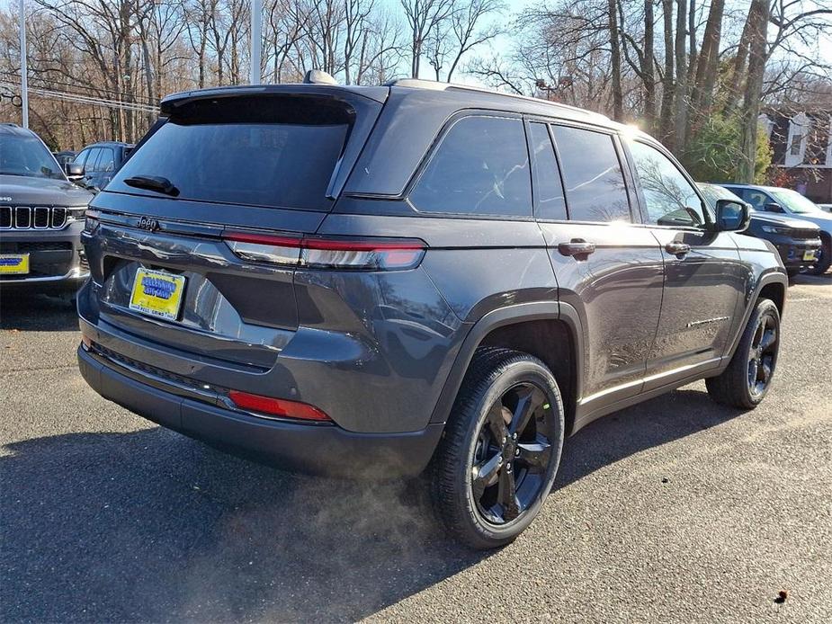 new 2025 Jeep Grand Cherokee car, priced at $49,170