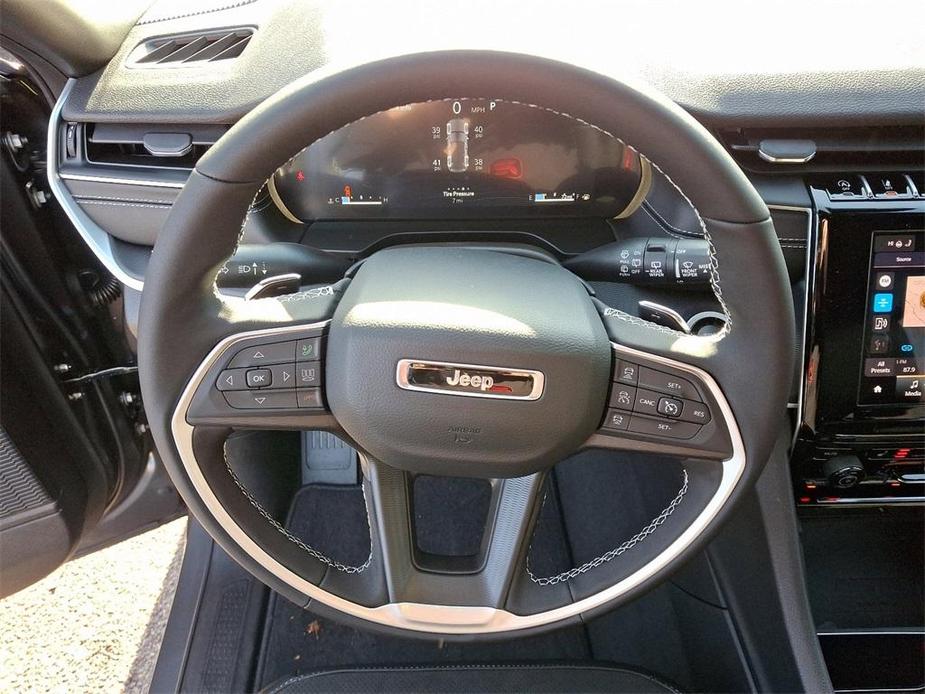 new 2025 Jeep Grand Cherokee car, priced at $49,170