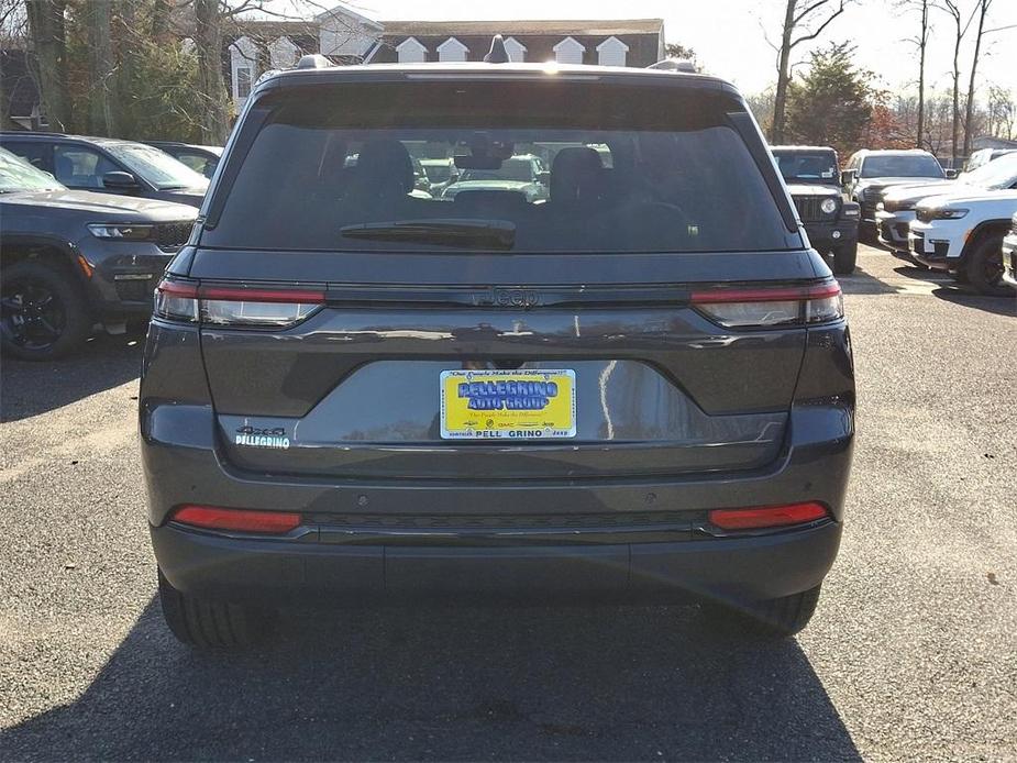 new 2025 Jeep Grand Cherokee car, priced at $49,170