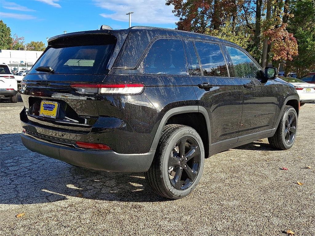 new 2025 Jeep Grand Cherokee car, priced at $48,375