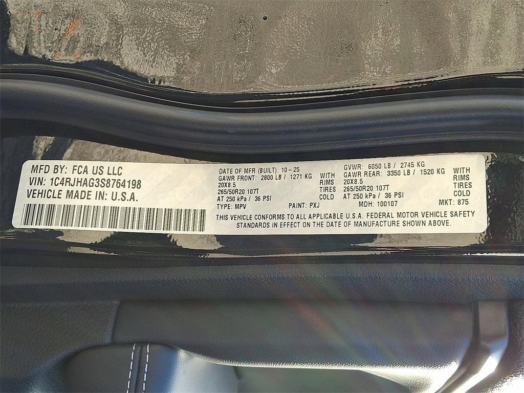 new 2025 Jeep Grand Cherokee car, priced at $48,375