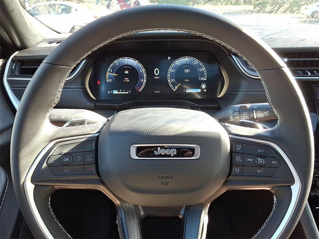 new 2025 Jeep Grand Cherokee car, priced at $48,375