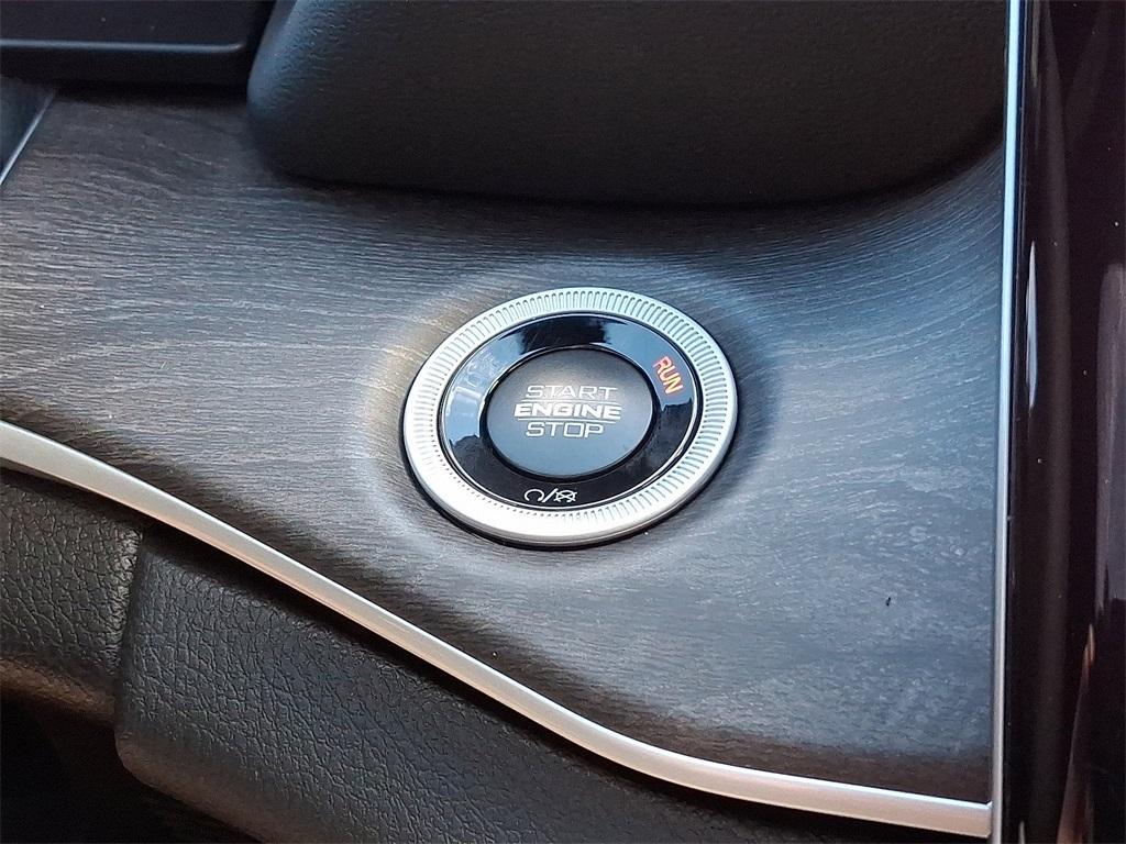 new 2025 Jeep Grand Cherokee car, priced at $55,065