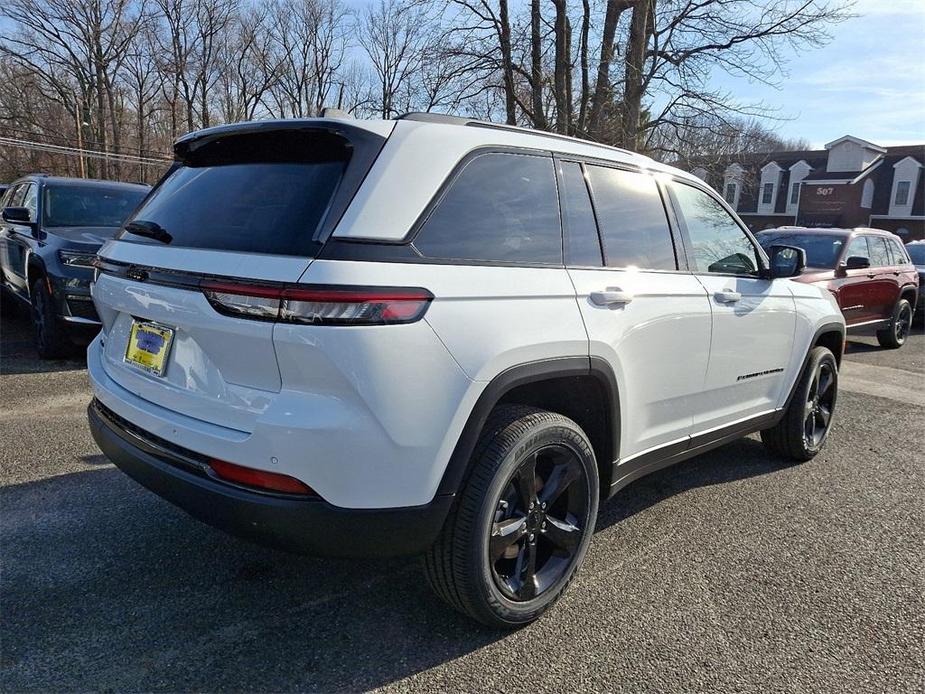 new 2025 Jeep Grand Cherokee car, priced at $48,575