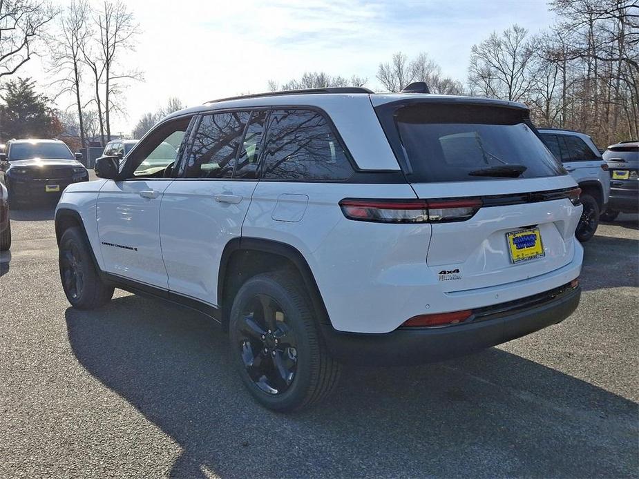 new 2025 Jeep Grand Cherokee car, priced at $48,575