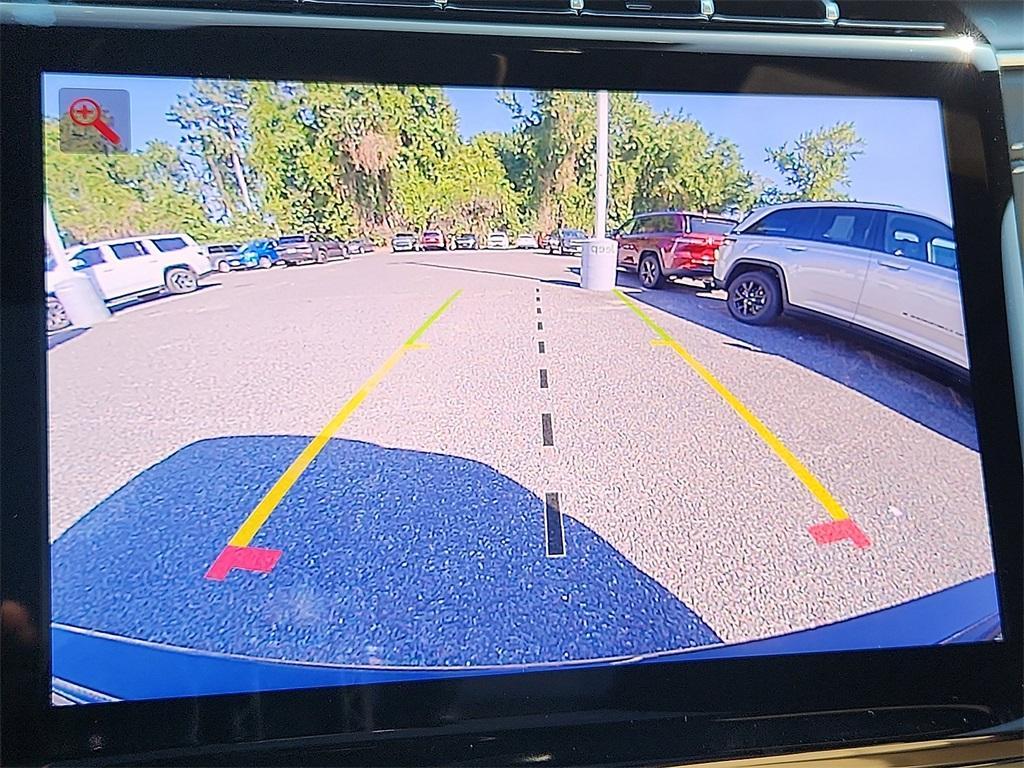 new 2025 Jeep Grand Cherokee car, priced at $50,010