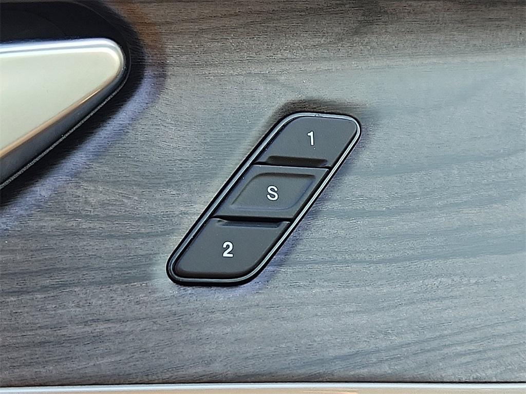 new 2025 Jeep Grand Cherokee car, priced at $50,010