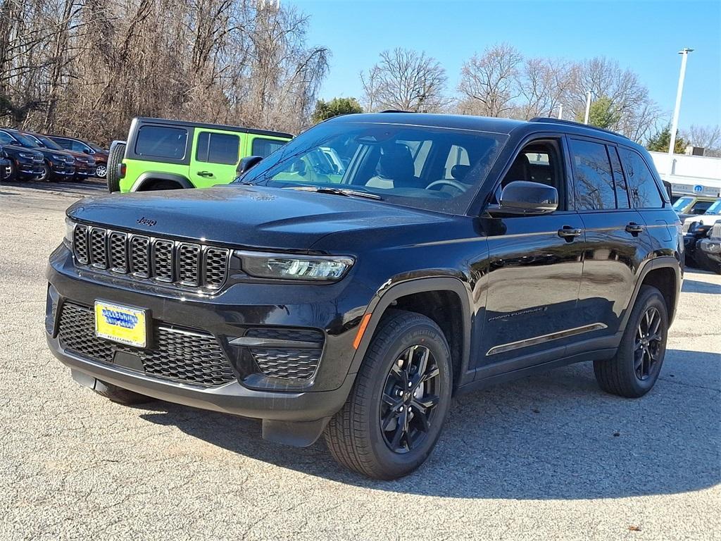 new 2025 Jeep Grand Cherokee car, priced at $47,525