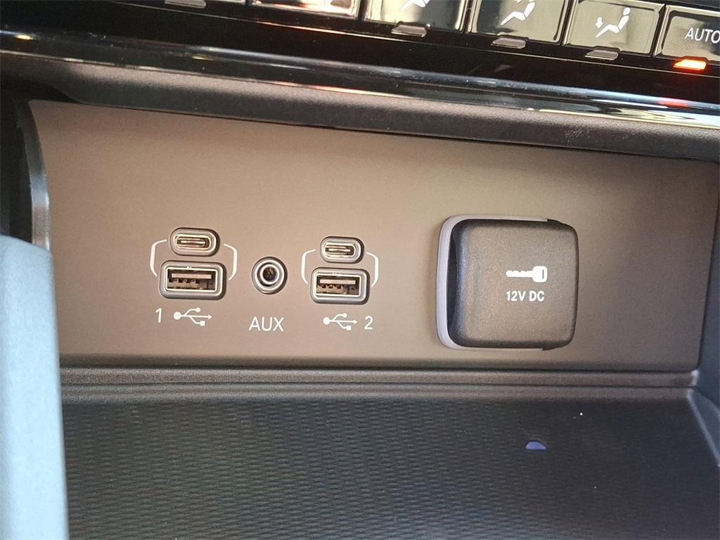 new 2025 Jeep Grand Cherokee car, priced at $47,525