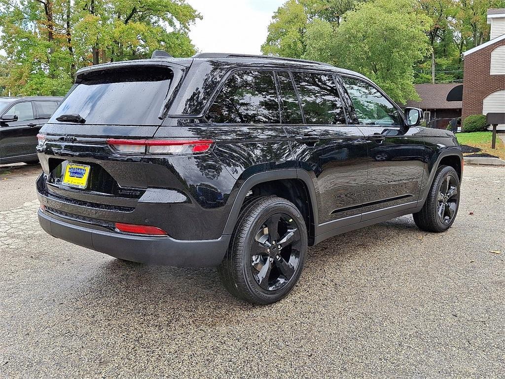 new 2025 Jeep Grand Cherokee car, priced at $52,735