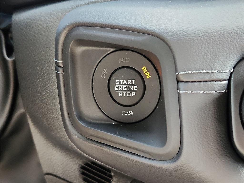 new 2025 Jeep Wrangler car, priced at $61,615