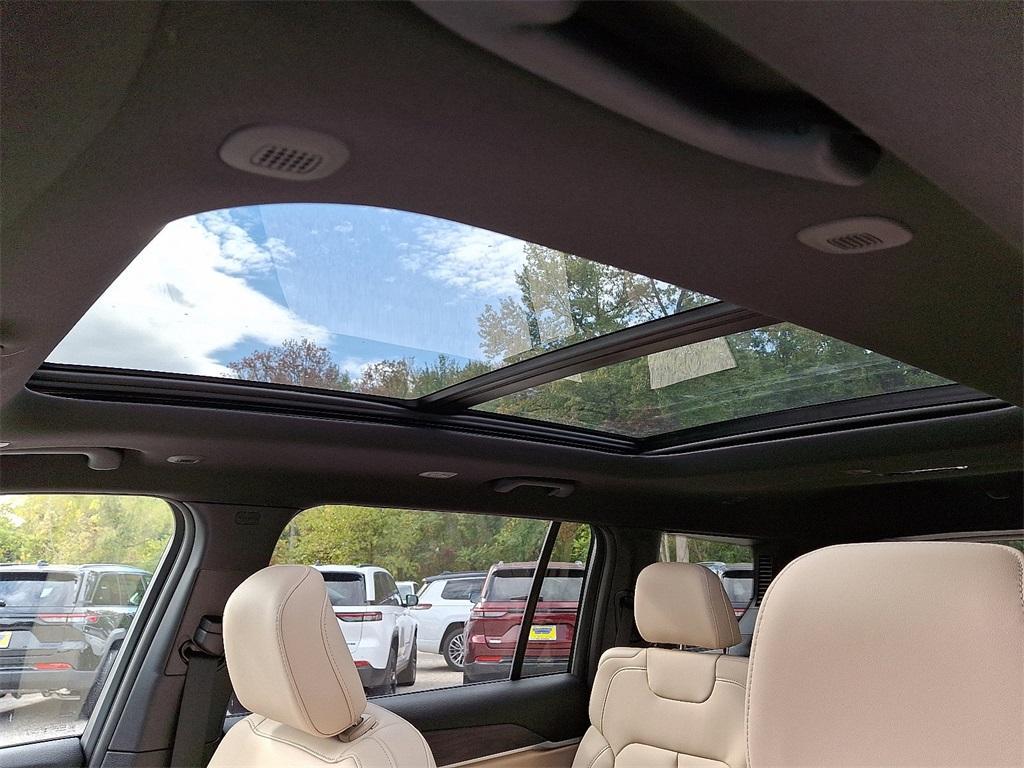 new 2025 Jeep Grand Cherokee L car, priced at $54,240