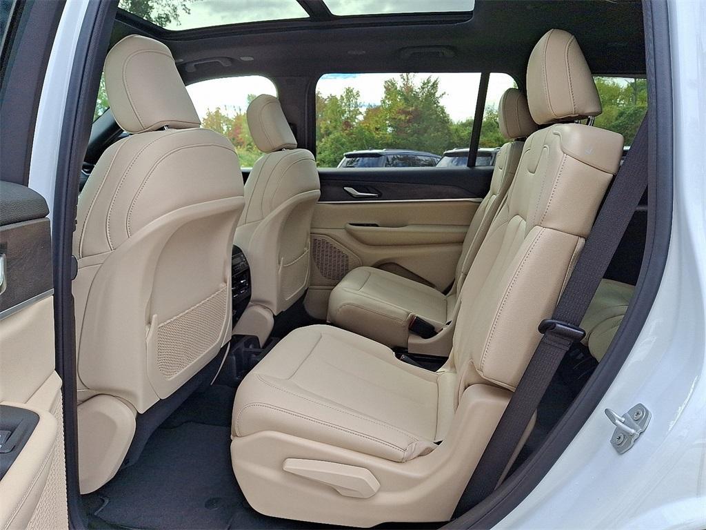 new 2025 Jeep Grand Cherokee L car, priced at $54,240