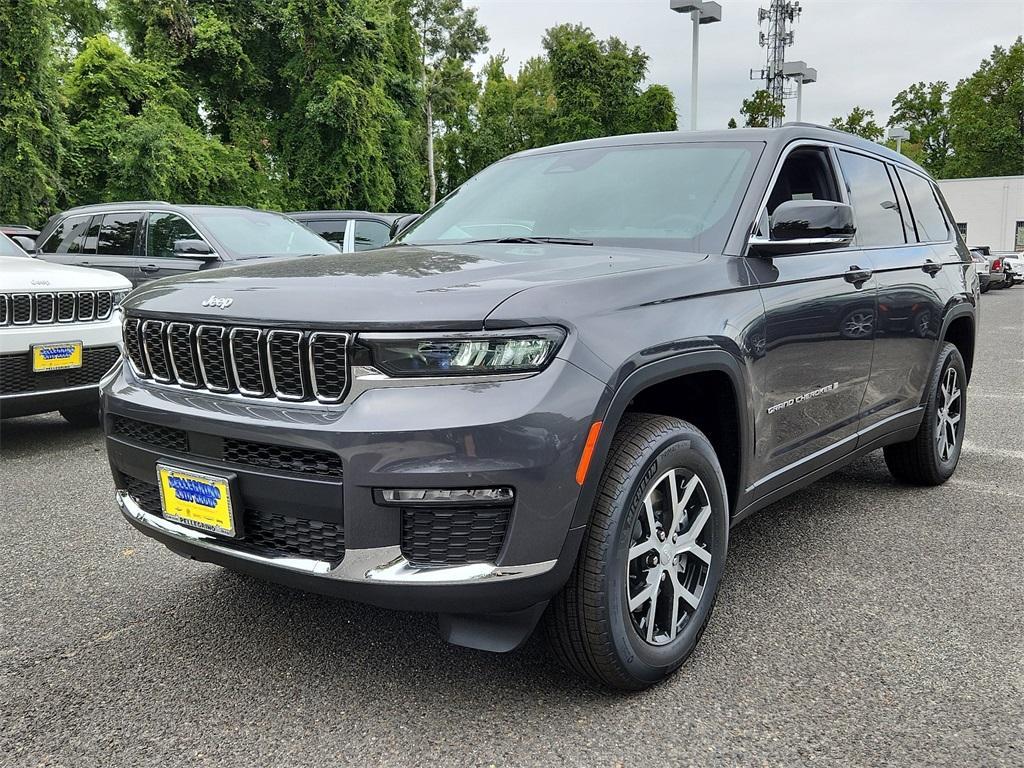 new 2024 Jeep Grand Cherokee L car, priced at $54,910