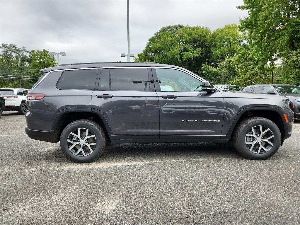 new 2024 Jeep Grand Cherokee L car, priced at $54,910