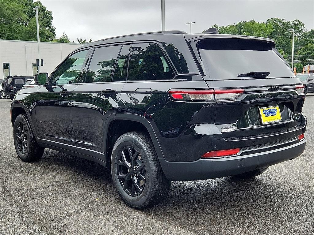 new 2025 Jeep Grand Cherokee car, priced at $46,730