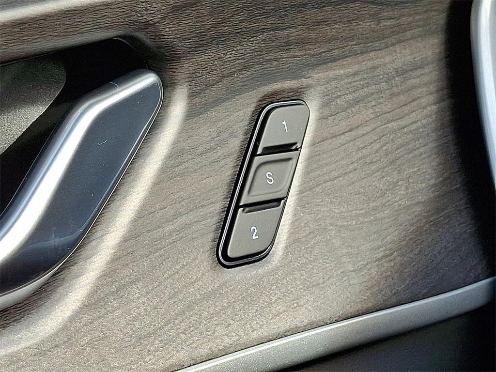 new 2025 Jeep Grand Cherokee car, priced at $52,735