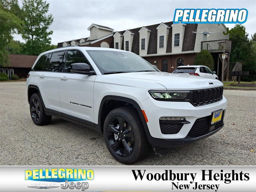 new 2025 Jeep Grand Cherokee car, priced at $52,140