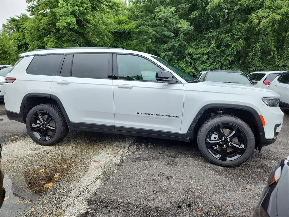 new 2024 Jeep Grand Cherokee L car, priced at $50,580