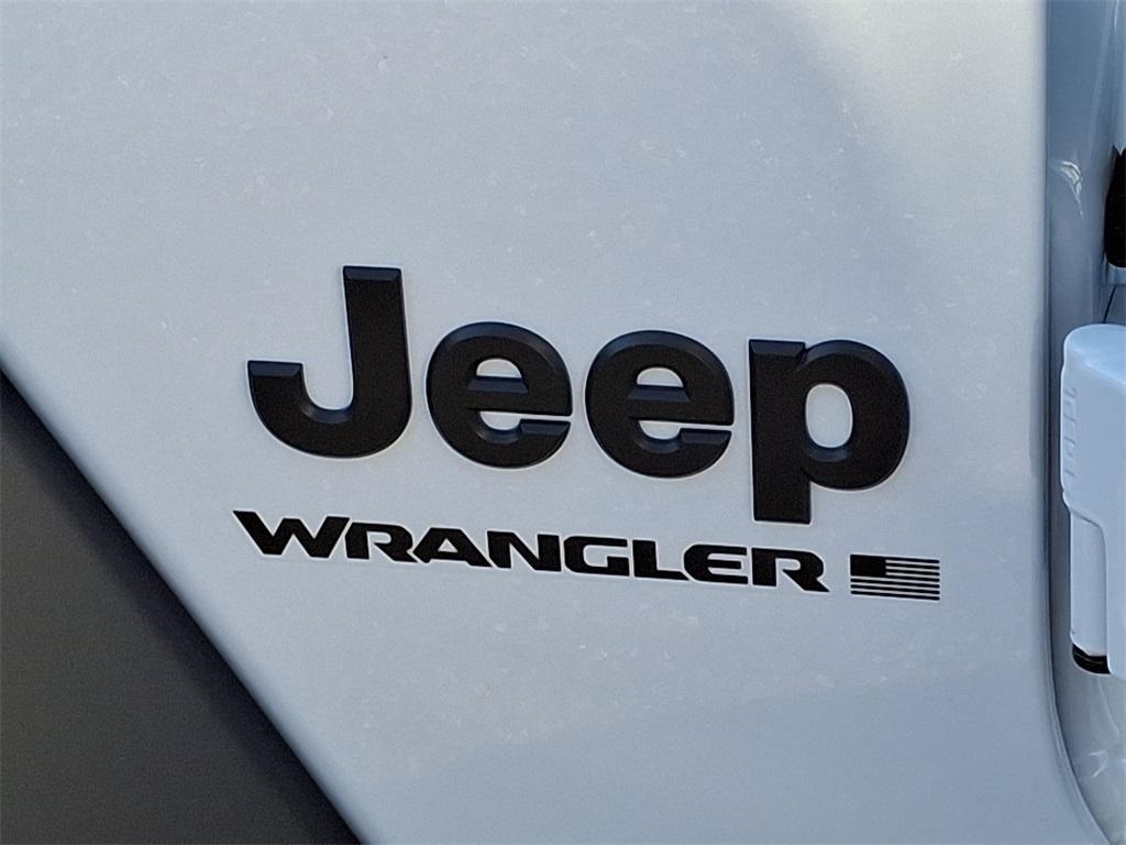 new 2025 Jeep Wrangler car, priced at $41,855