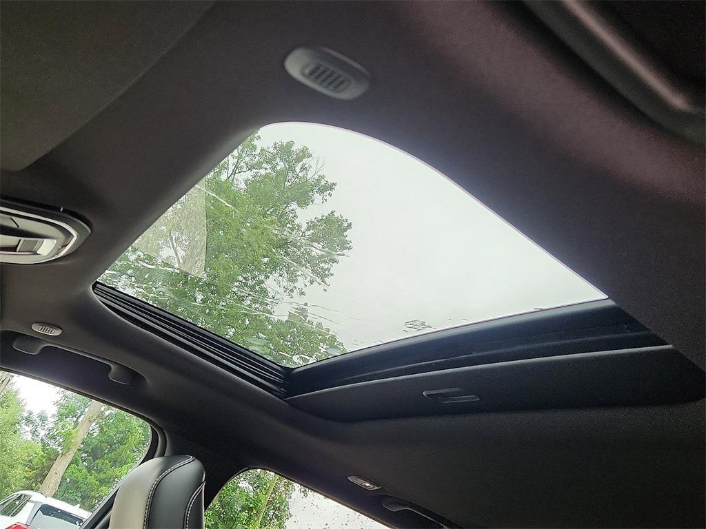 new 2025 Jeep Grand Cherokee car, priced at $48,375