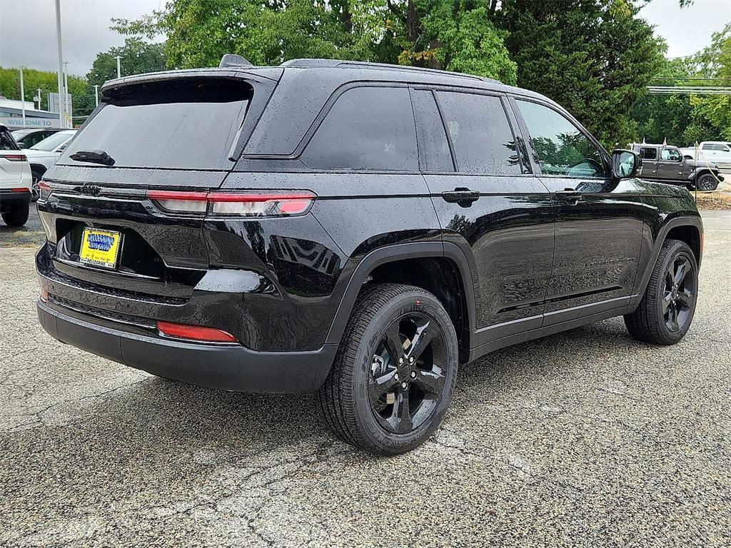 new 2025 Jeep Grand Cherokee car, priced at $48,375
