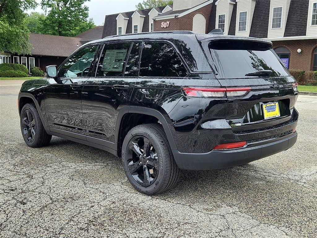 new 2025 Jeep Grand Cherokee car, priced at $48,375