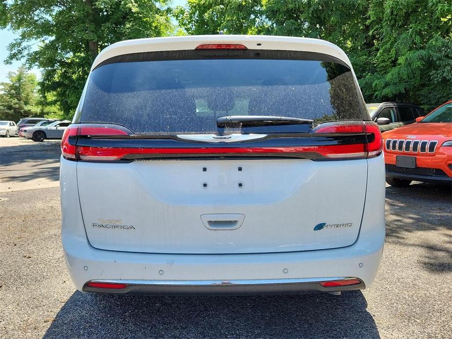 new 2023 Chrysler Pacifica Hybrid car, priced at $42,500