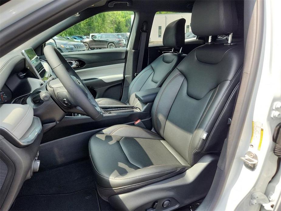 new 2024 Jeep Compass car, priced at $35,340