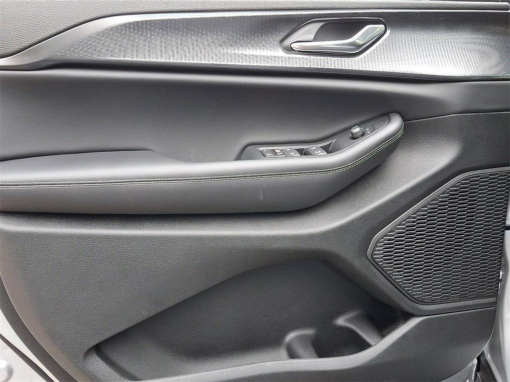 new 2025 Jeep Grand Cherokee L car, priced at $48,730