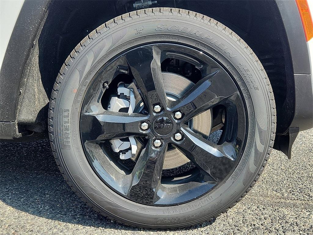 new 2025 Jeep Grand Cherokee L car, priced at $54,240