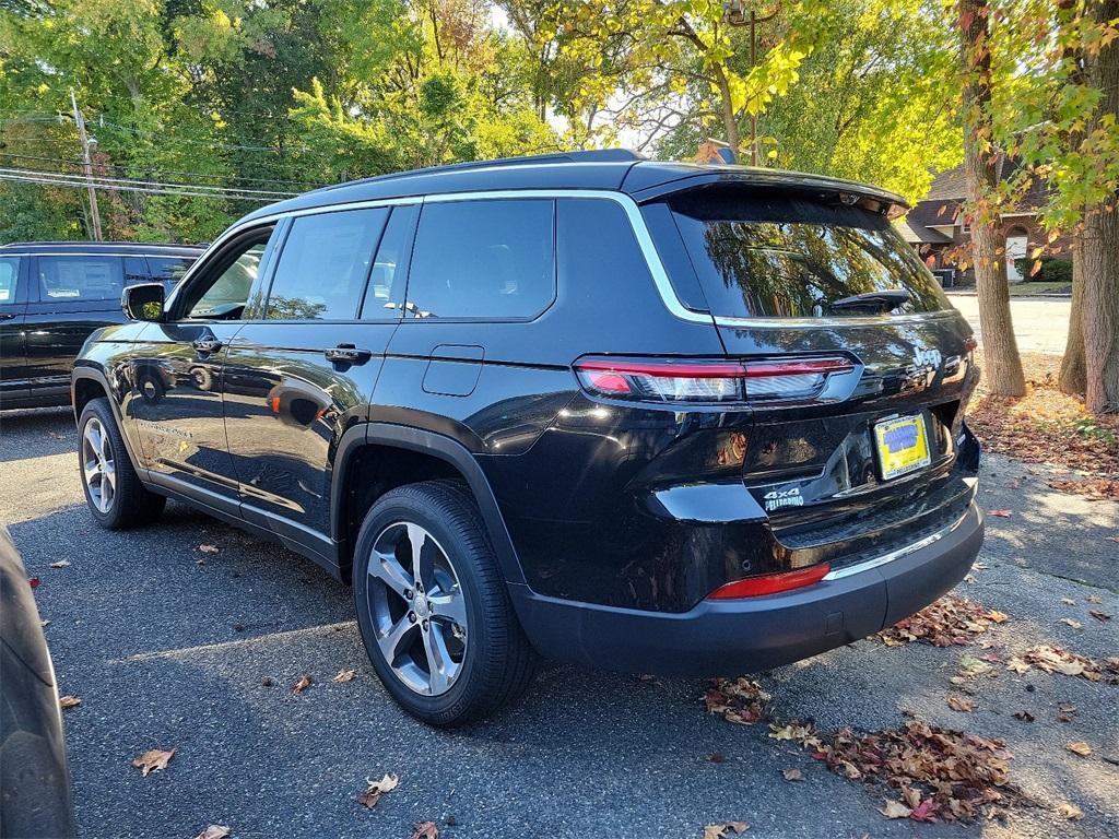 new 2024 Jeep Grand Cherokee L car, priced at $61,455