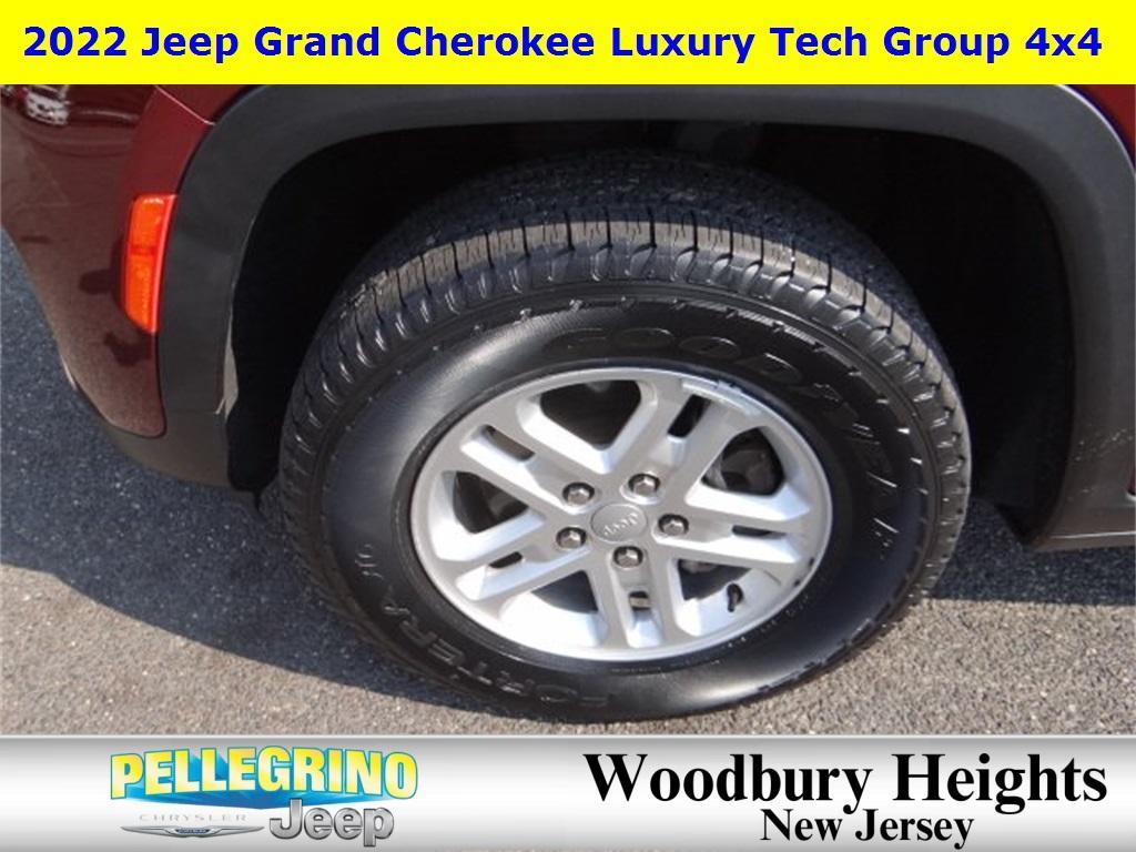 used 2022 Jeep Grand Cherokee car, priced at $28,496