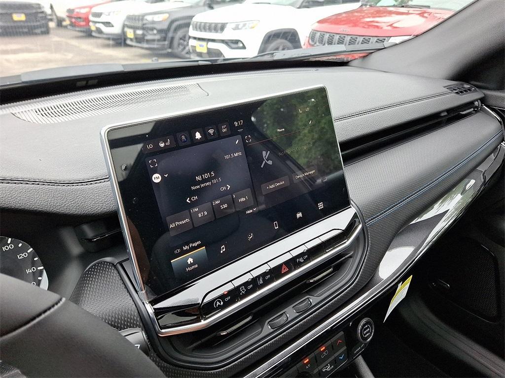 new 2025 Jeep Compass car, priced at $40,105