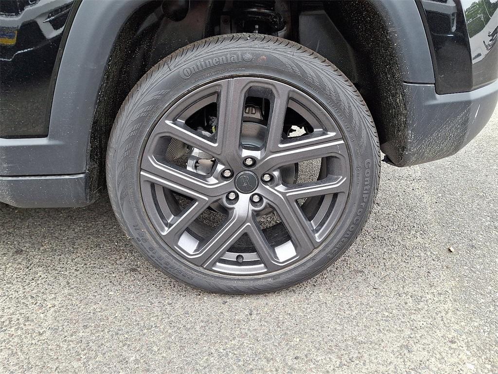 new 2025 Jeep Compass car, priced at $40,105