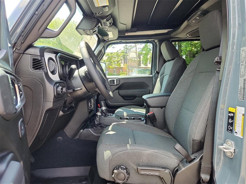 new 2025 Jeep Wrangler car, priced at $54,765