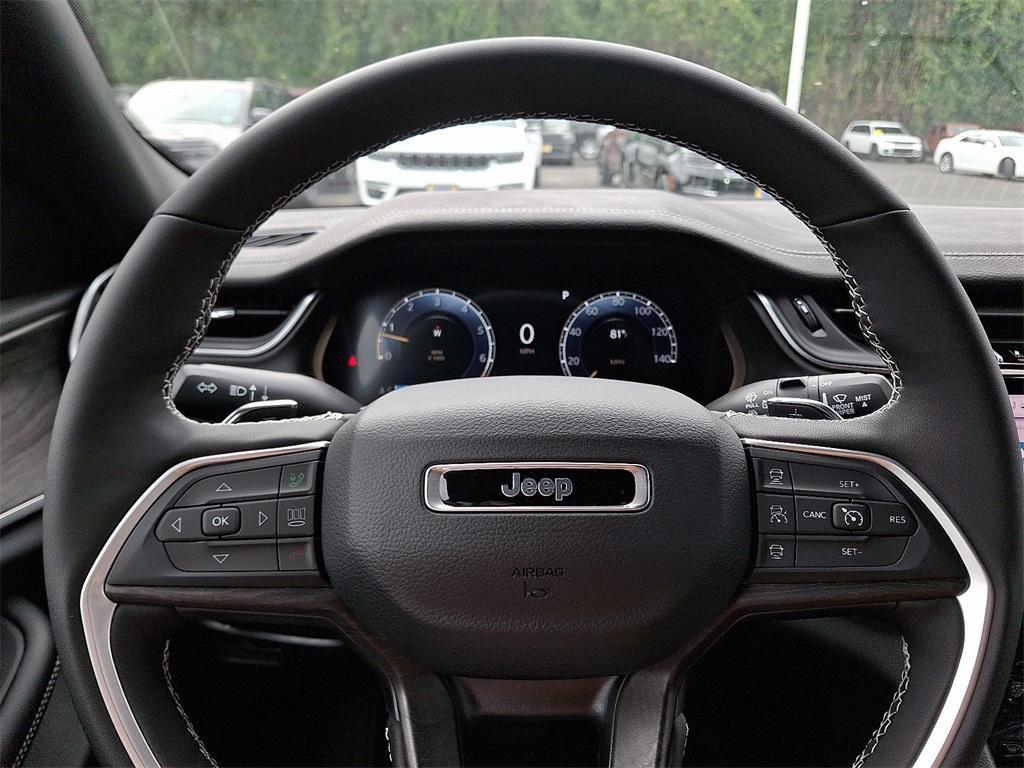 new 2025 Jeep Grand Cherokee car, priced at $49,415