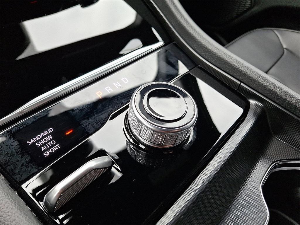 new 2025 Jeep Grand Cherokee car, priced at $49,415