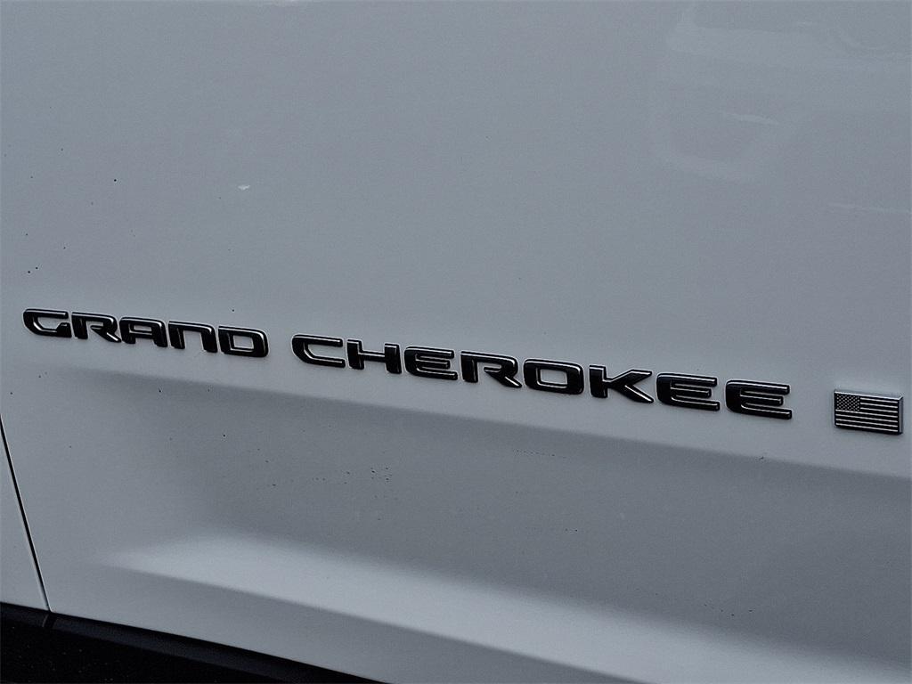 new 2025 Jeep Grand Cherokee car, priced at $49,415