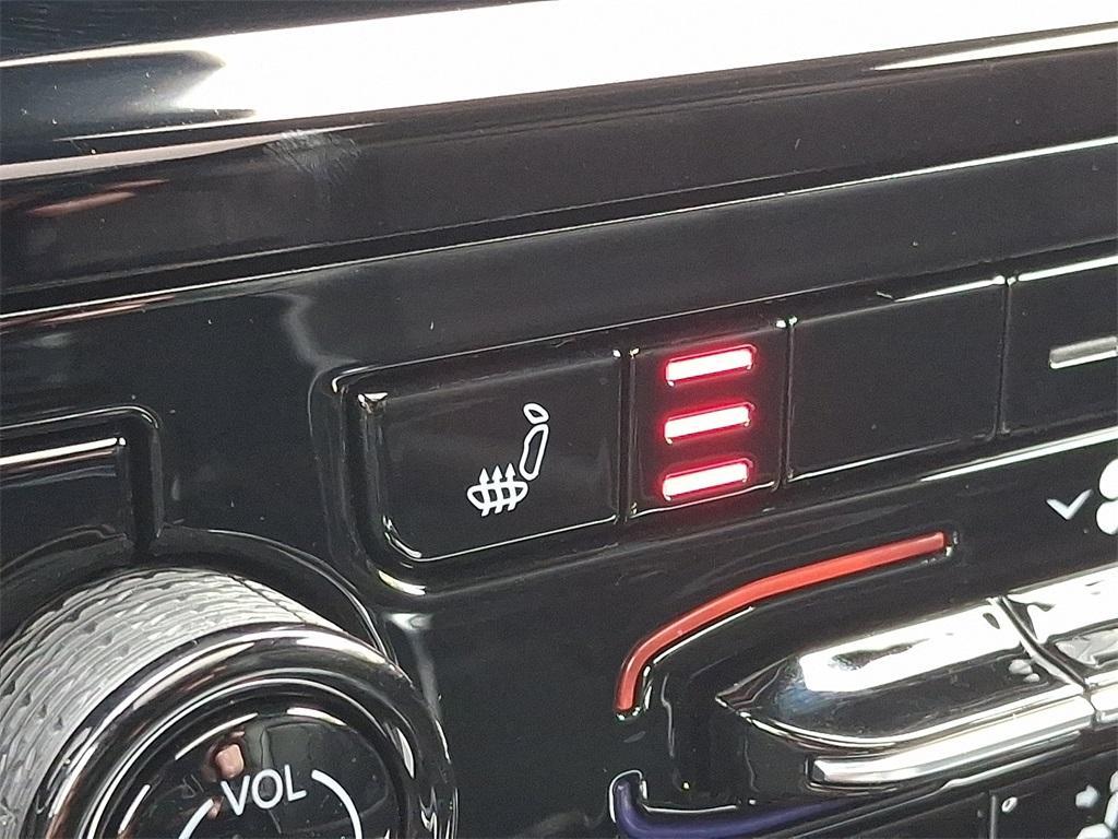 new 2025 Jeep Grand Cherokee car, priced at $50,010