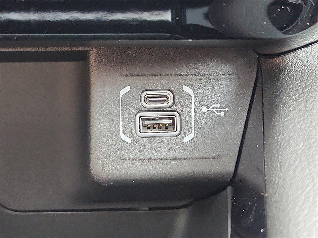 new 2025 Jeep Compass car, priced at $40,105