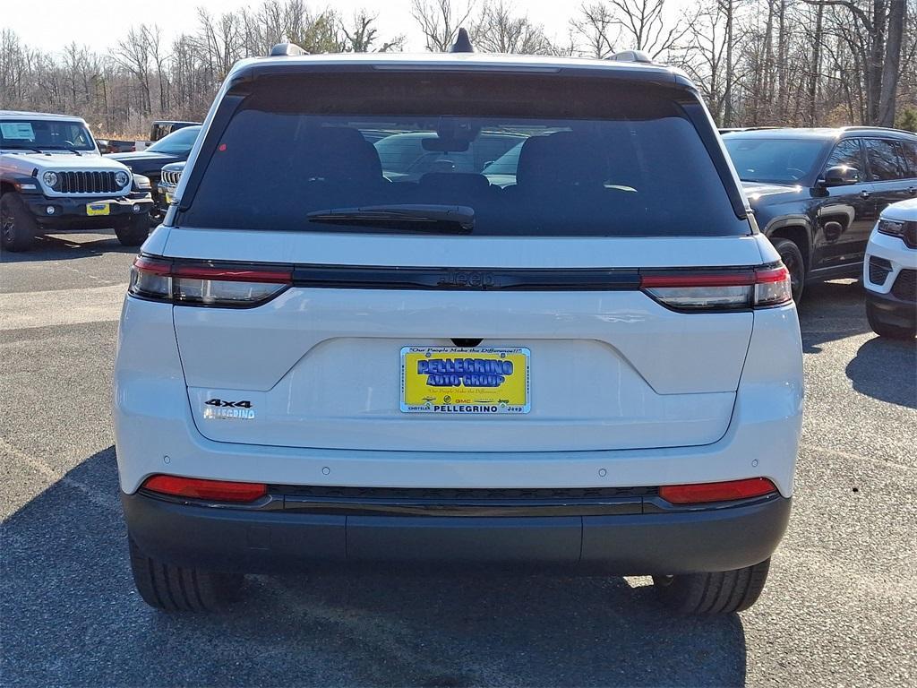 new 2025 Jeep Grand Cherokee car, priced at $47,580
