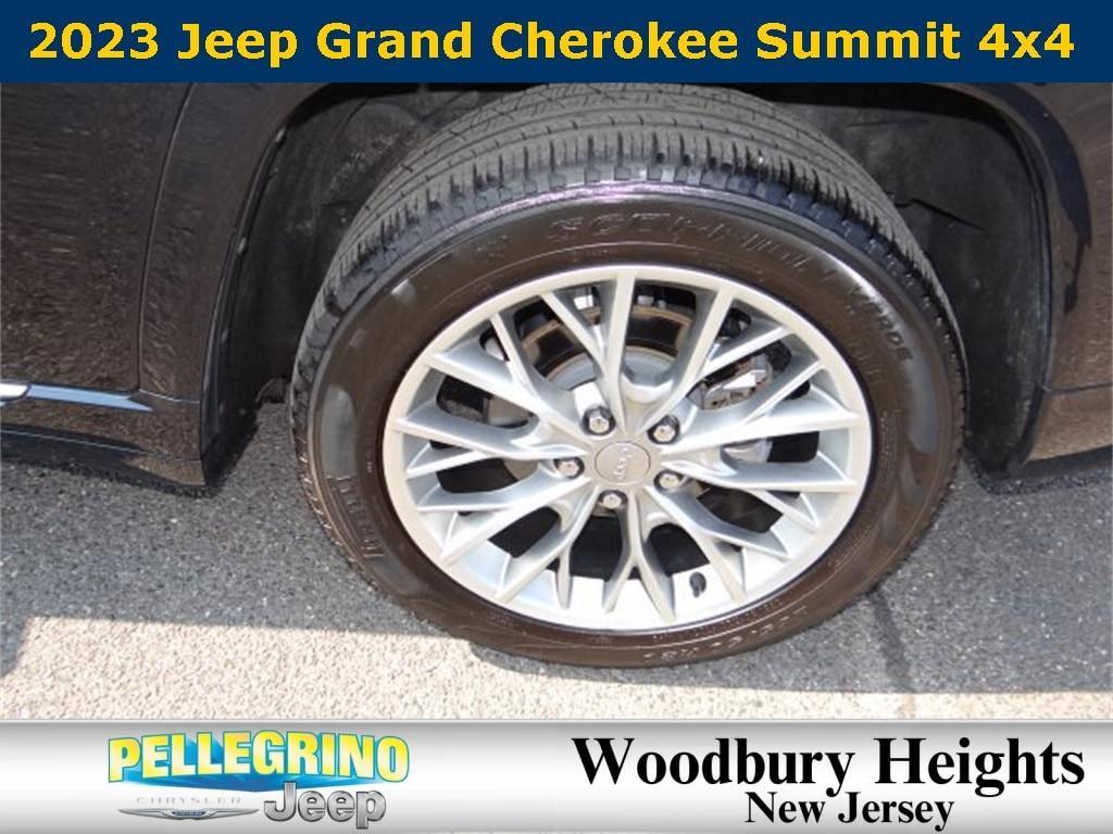 used 2023 Jeep Grand Cherokee car, priced at $44,990