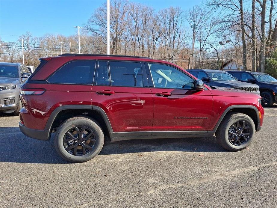 new 2025 Jeep Grand Cherokee car, priced at $46,530