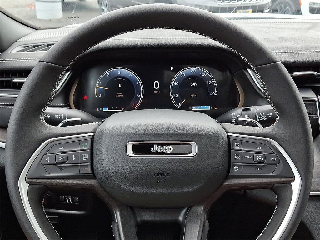 new 2025 Jeep Grand Cherokee car, priced at $49,415