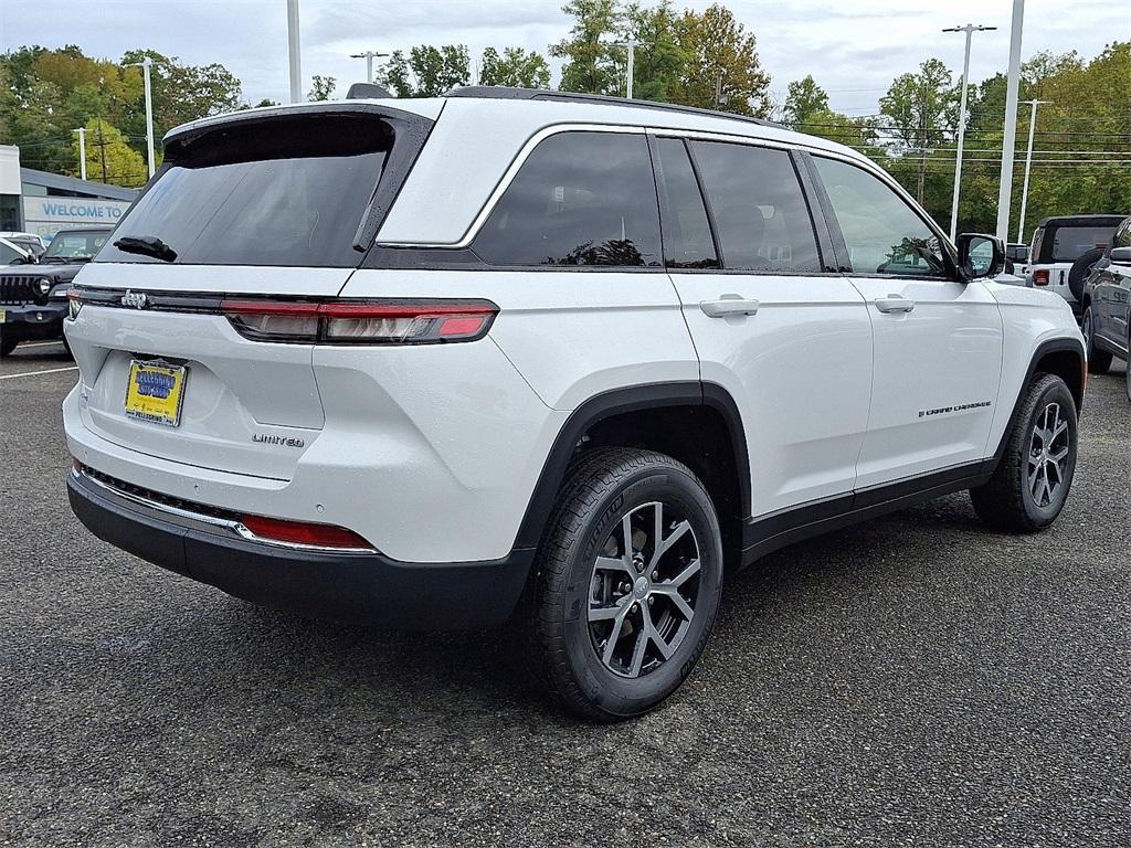 new 2025 Jeep Grand Cherokee car, priced at $49,415