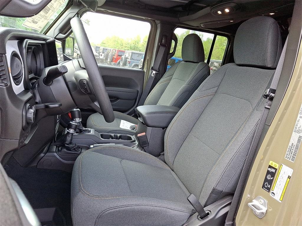 new 2025 Jeep Wrangler car, priced at $42,550
