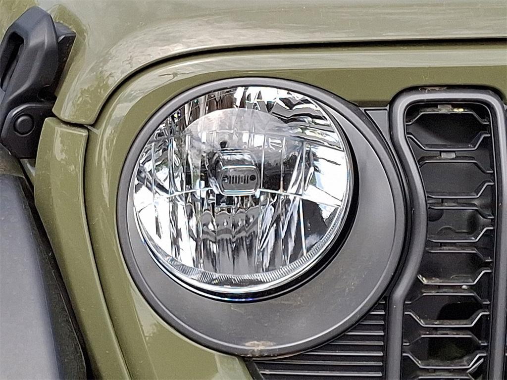 new 2025 Jeep Wrangler car, priced at $42,550