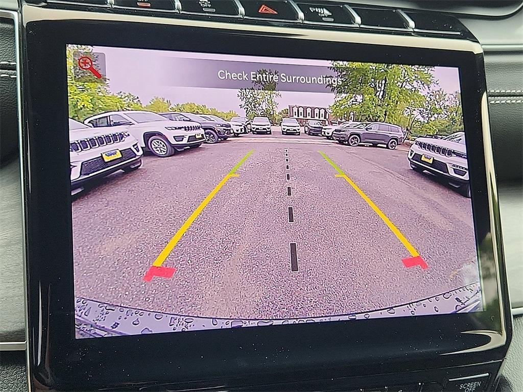new 2025 Jeep Grand Cherokee car